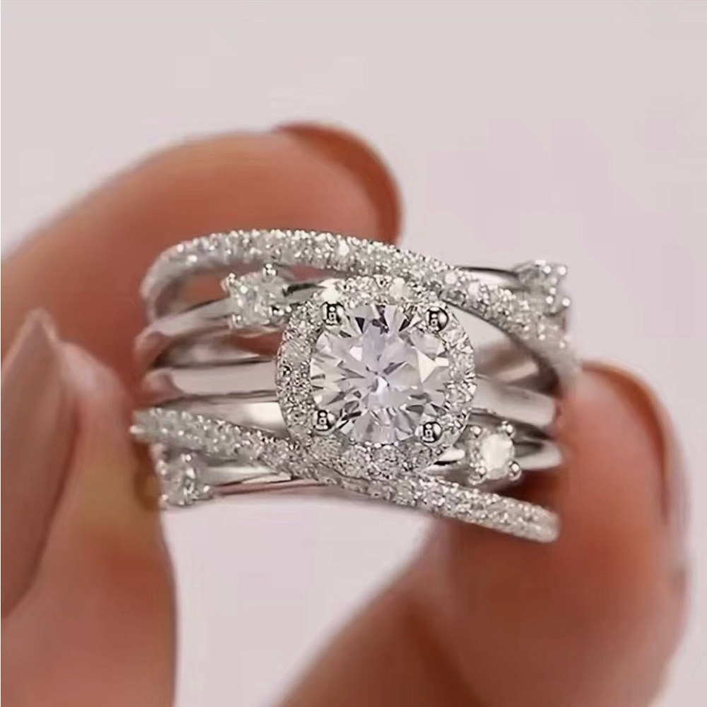 Chic Multi Layer Design Silver-Tone Zirconia Ring Size 9